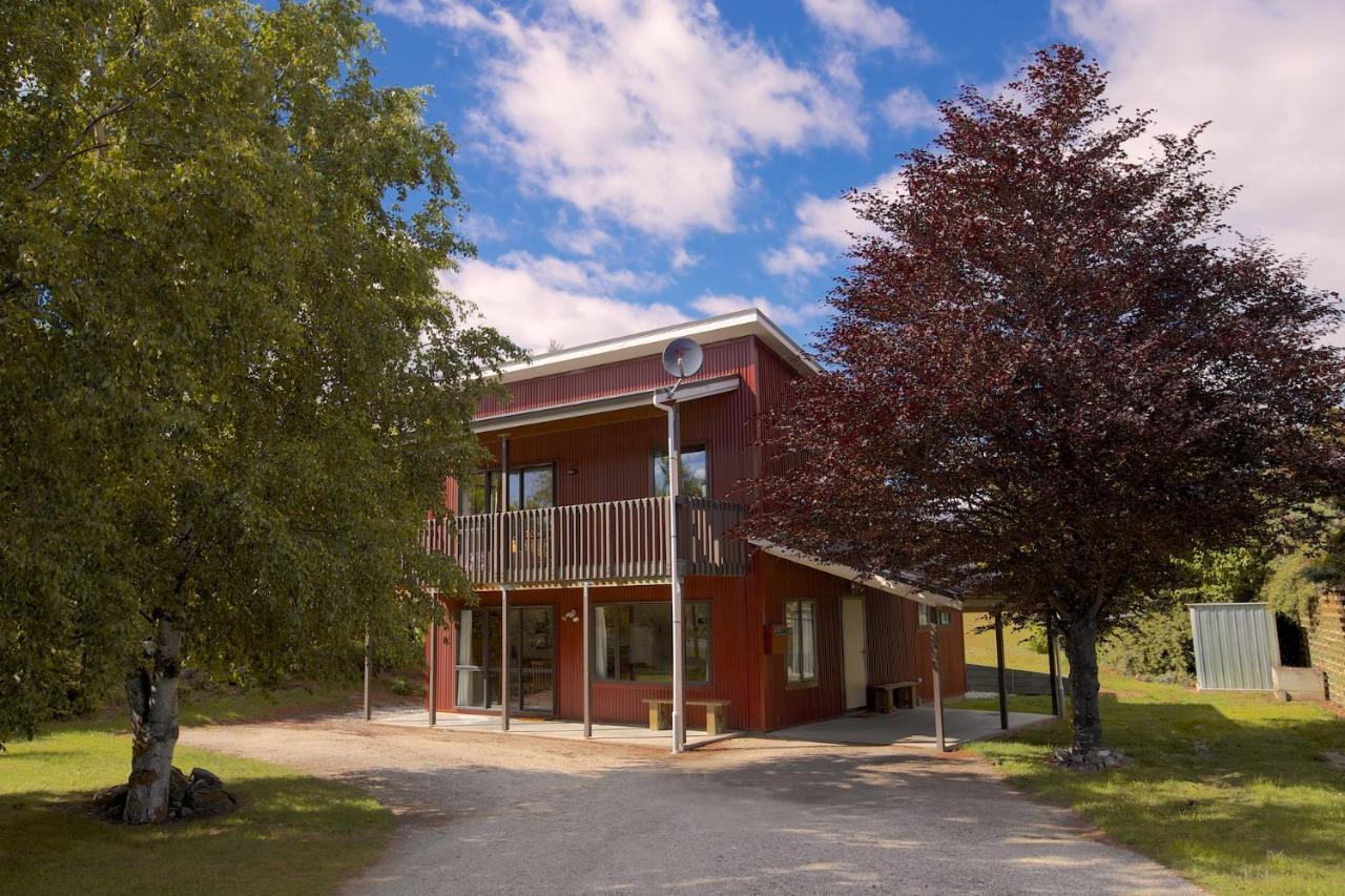 Crescent House Villa Wanaka Exteriör bild